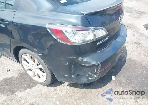 2011 Mazda Mazda3 S Grand Touring из США, поврежденный, VIN JM1BL1W54B1377744